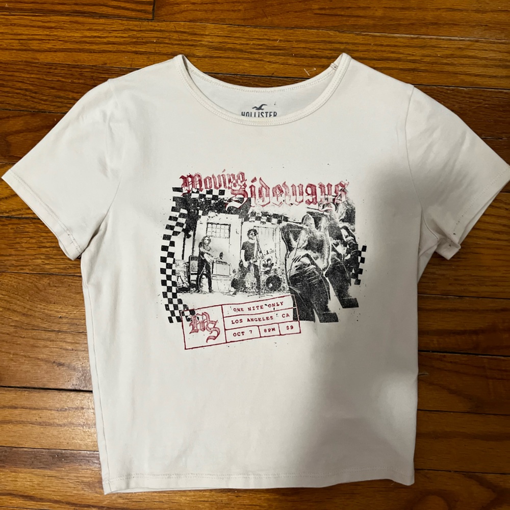 Hollister baby tee